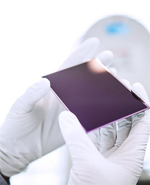 手のひらサイズのシリコンウエハー上で１００万種類のＤＮＡ合成が可能