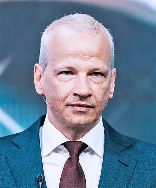 年次株主総会で成長戦略の方針を話すカミートＢＡＳＦ取締役会会長