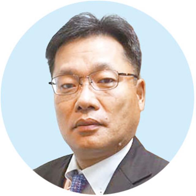 山崎辰彦社長