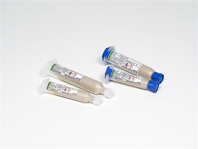 熱伝導性に優れるシンタリング銀ペースト