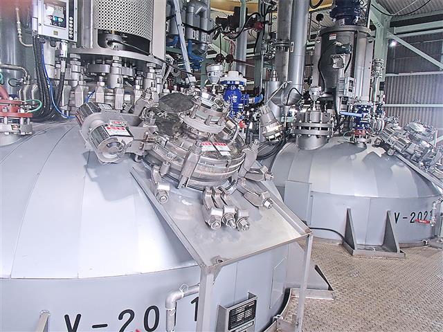 川口工場で反応器などを更新する設備投資が完了した