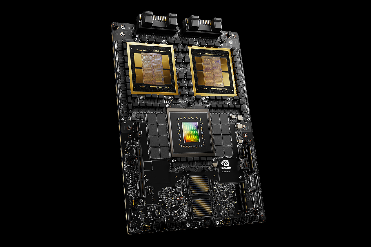 半導体の高度化・高性能化には、産業全体の協業・協調が不可欠である（エヌビディアのＡＩ半導体モジュール「ＮＶＩＤＩＡ　ＧＢ２００　Ｇｒａｃｅ　Ｂｌａｃｋｗｅｌｌ　Ｓｕｐｅｒｃｈｉｐ」）