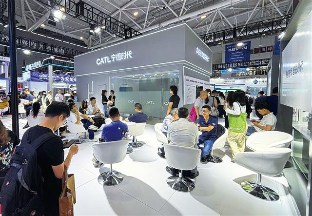 車載電池最大手のＣＡＴＬブース（深圳）