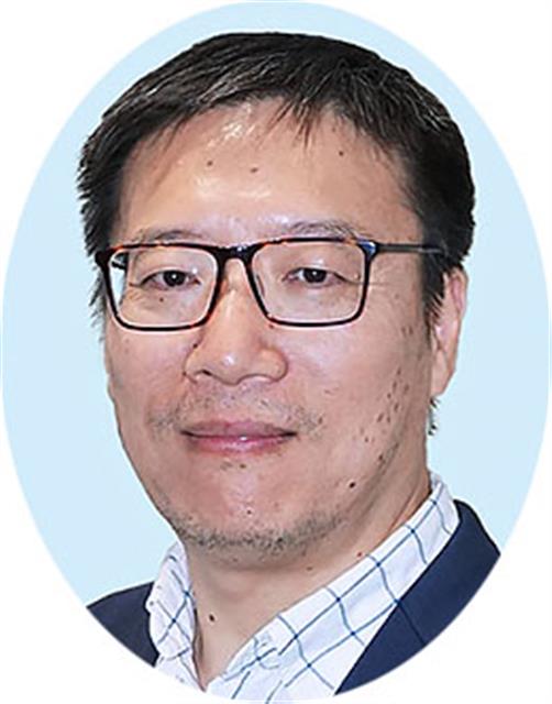 邱文鈞　董事長