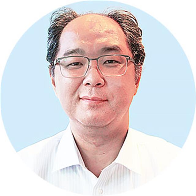 上杉泰弘　総経理