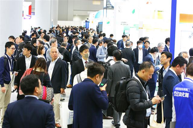 出展社数は過去最多の２００社超と規模をさらに拡大（昨年の会場）
