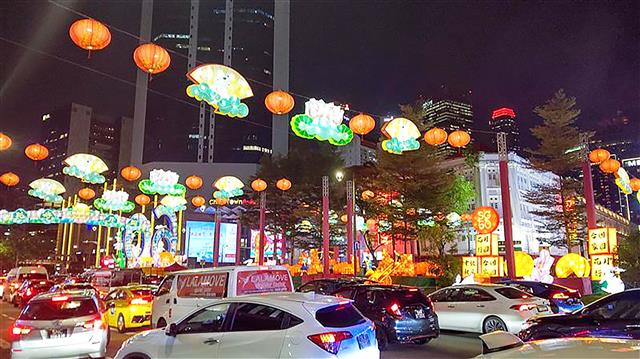 建国６０周年を祝う中華街