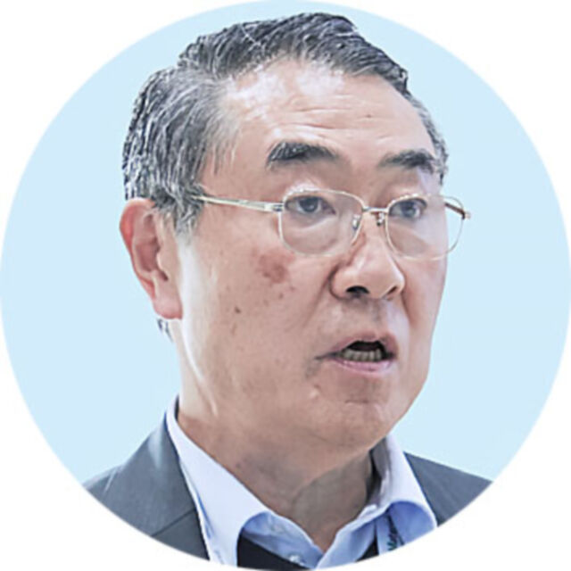 井上氏