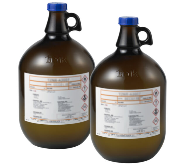 東京応化は先端市場に注力し勝ち続ける姿勢を追求する（写真はフォトレジスト）